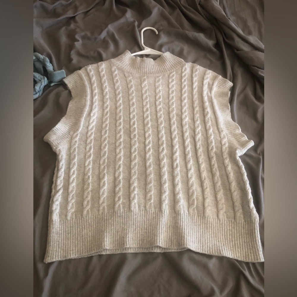 Sweater Vest